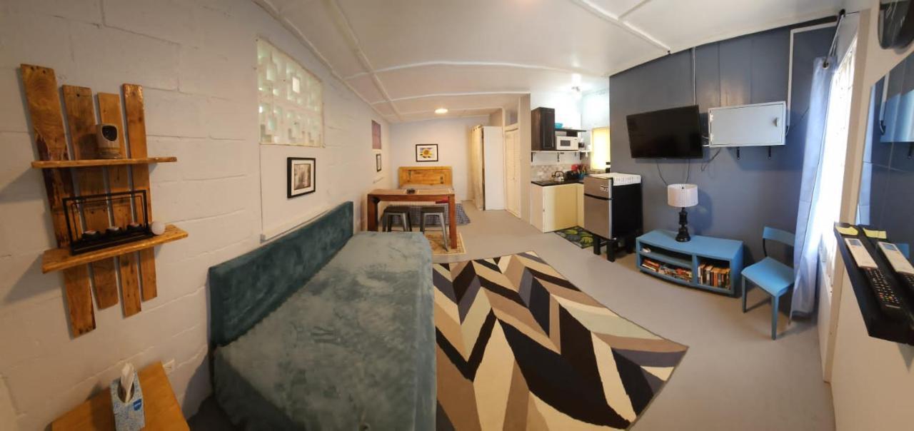 Gloria'S Mini Hideaway Apartment Christ Church Luaran gambar