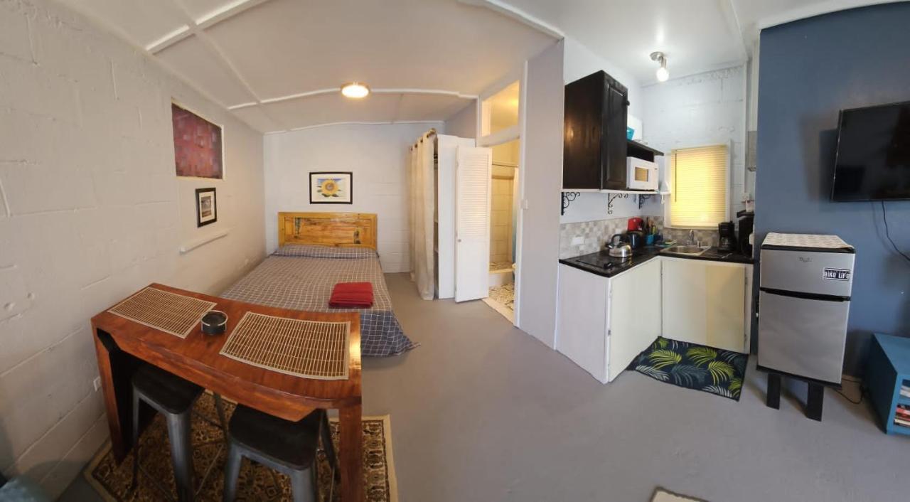 Gloria'S Mini Hideaway Apartment Christ Church Luaran gambar