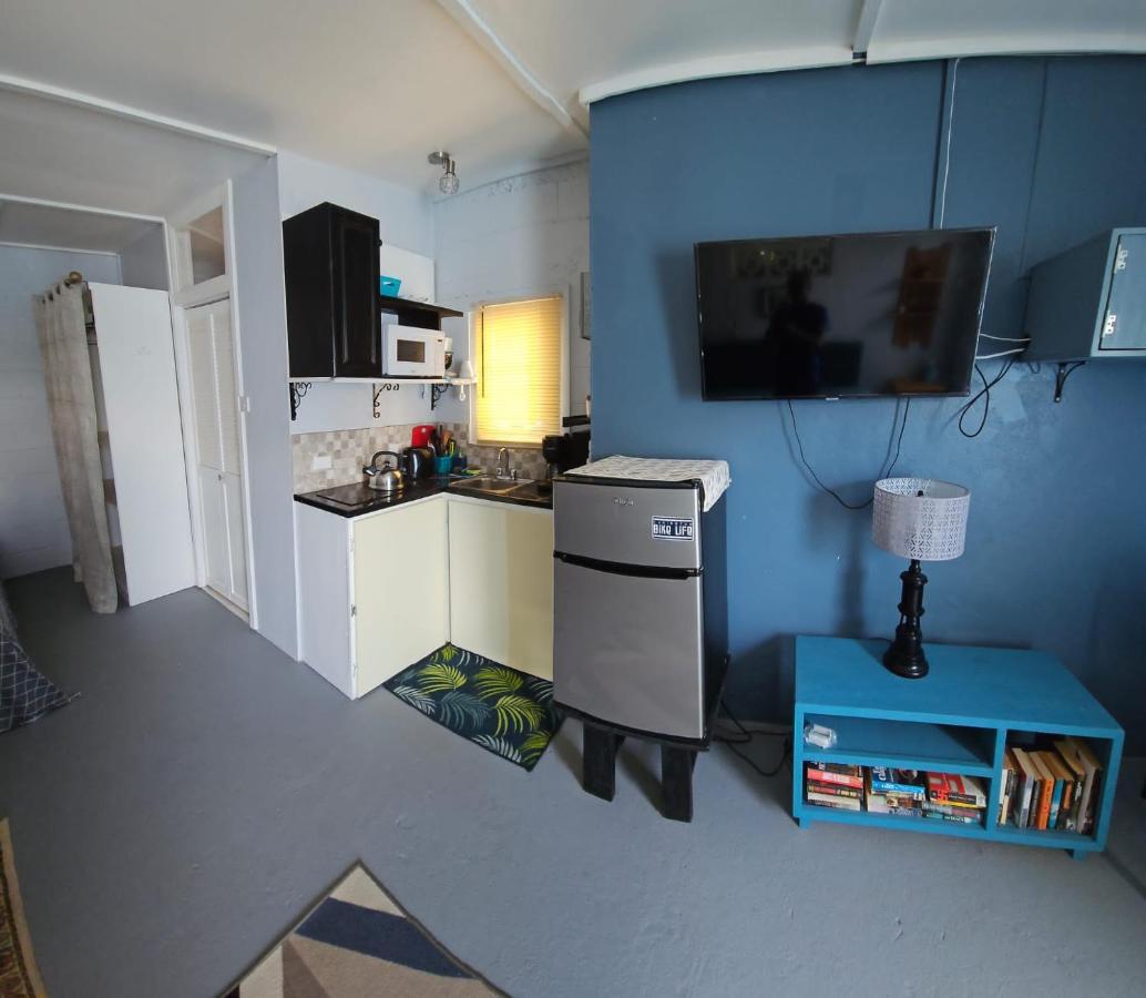 Gloria'S Mini Hideaway Apartment Christ Church Luaran gambar