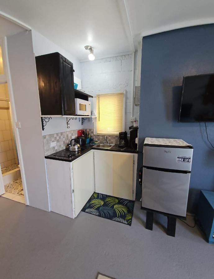 Gloria'S Mini Hideaway Apartment Christ Church Luaran gambar